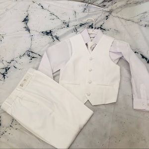 Dapper 4 piece white vest suit boys size 6